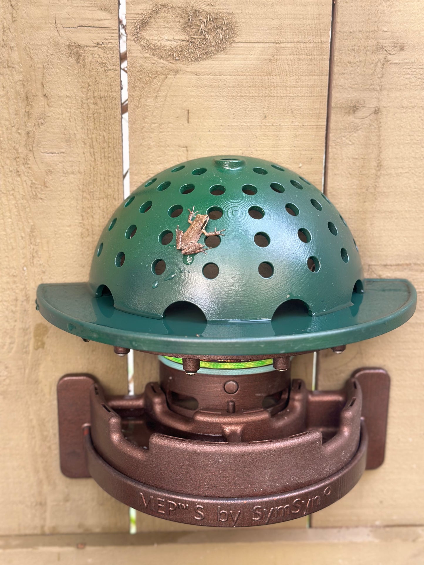 The Frog Fortress: Window/Wall-Mounted Version